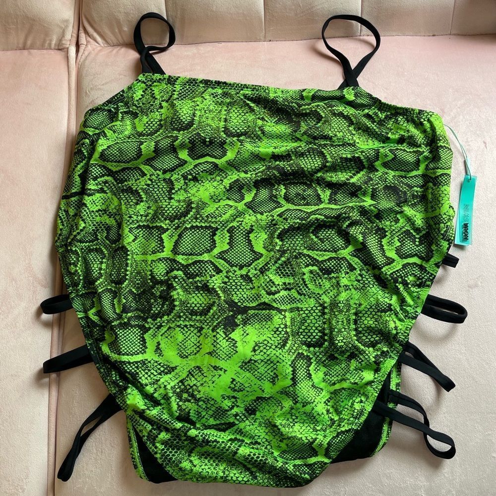 Fashion Nova Plus Size 3X Neon Green Snake Skin One Piece Bathing Suit
